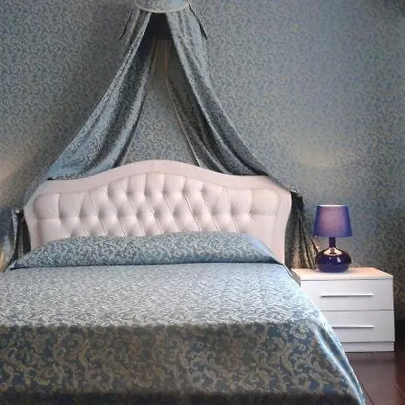 Laguna Luxury *