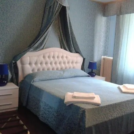 Laguna Luxury